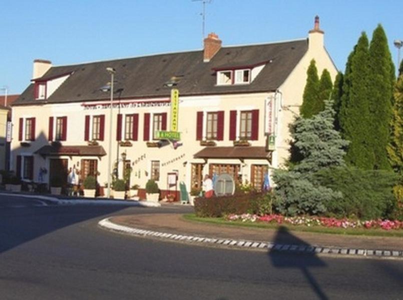 Hotel De L'Agriculture Decize Bagian luar foto